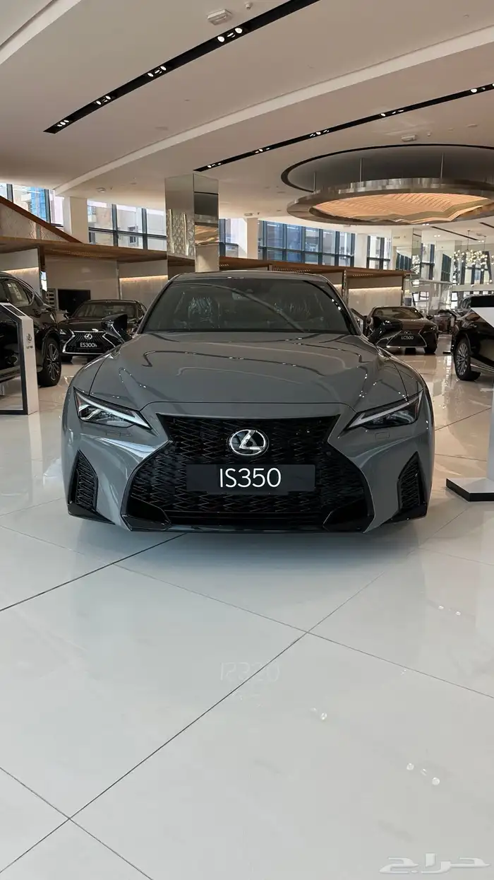 لكزس is350f بلاك ادشن 2025 10