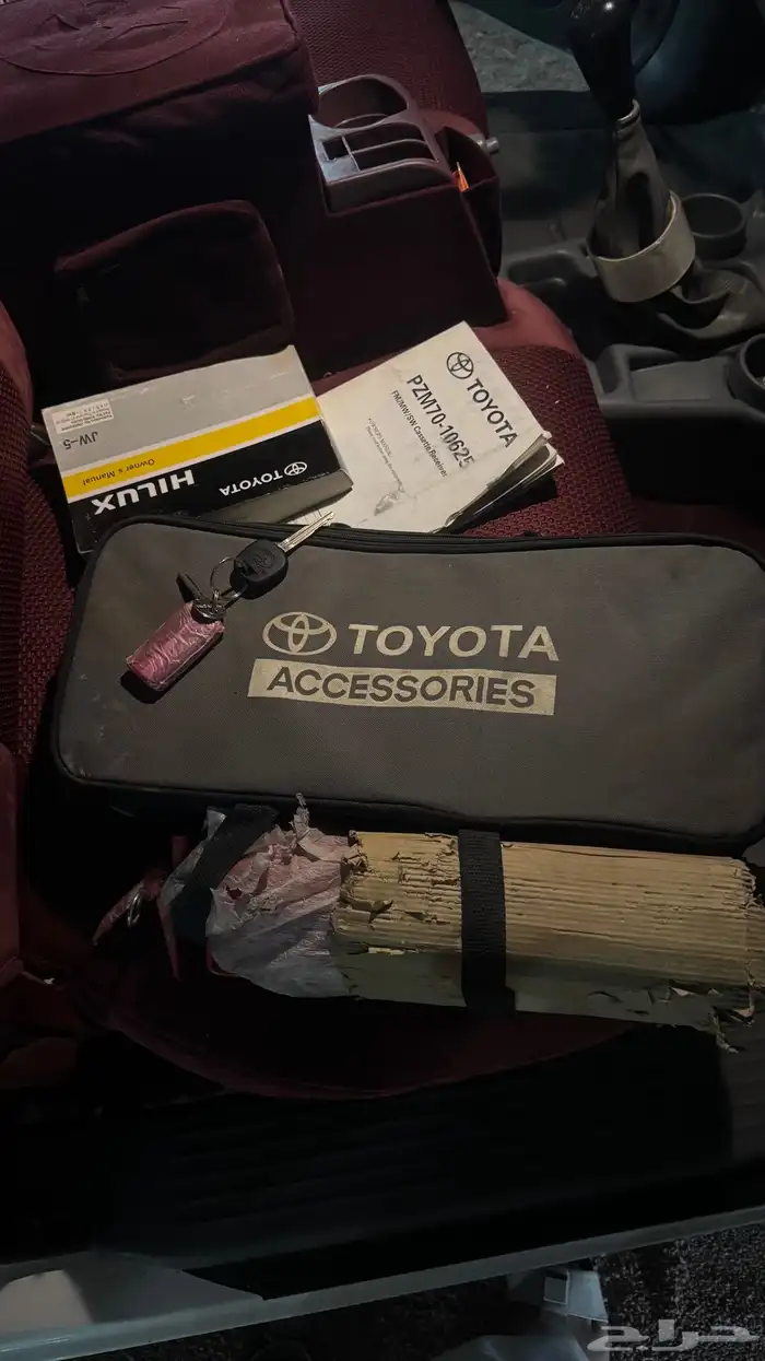 هايلكس 2010 تحمل لوحه شبه مميزه 4