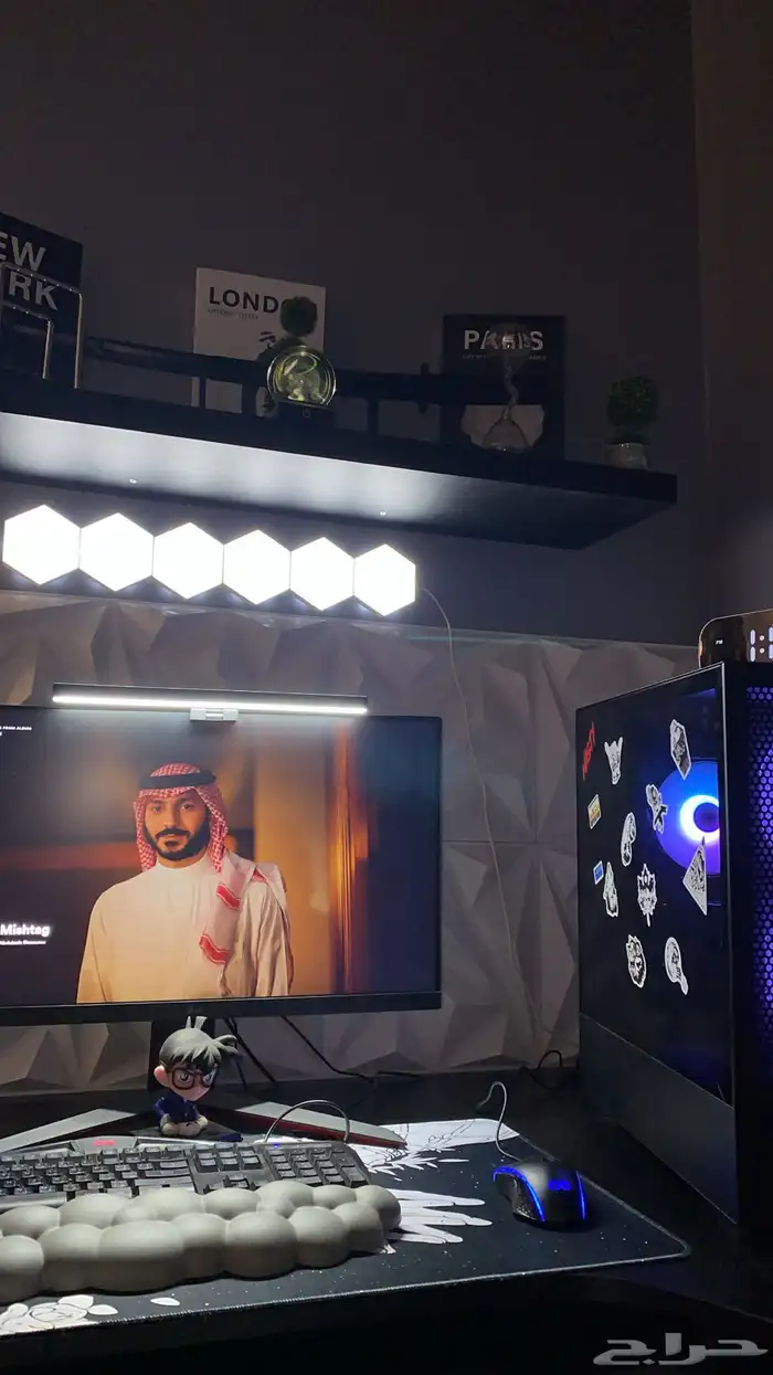 للبيع بي سي و كيبورد و ماوس و شاشه 0