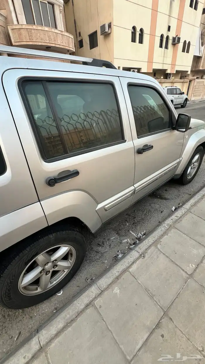 جيب ليبرتي فل كامل 2012 0