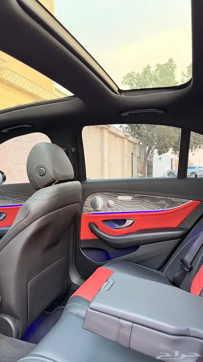 مرسيدس E350 AMG 2021 ( بنزين ) بحالة الوكالة 26