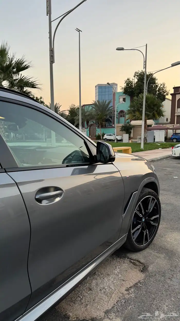 Bmw x6 2024 m40i عالضمان 3
