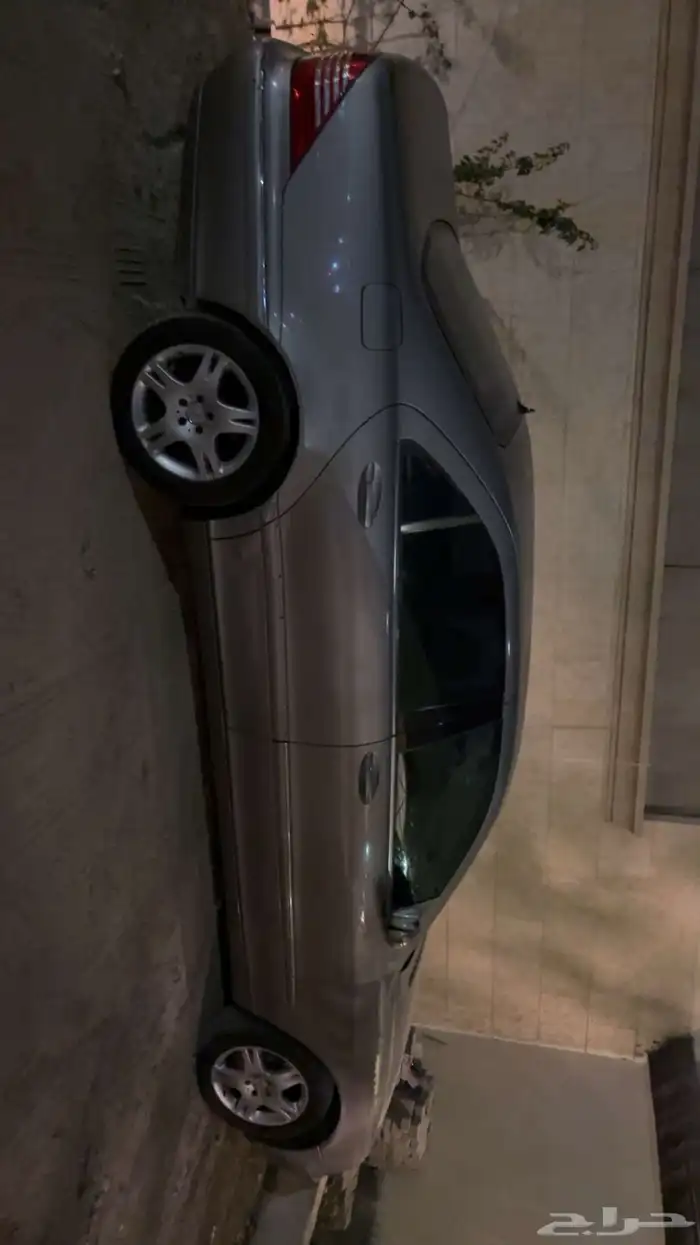 للبيع مارسيدس فياقرا 2003 1