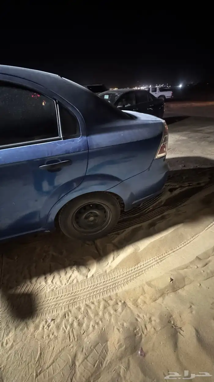 سياره شيفروليه إفيو لون ازرق 3