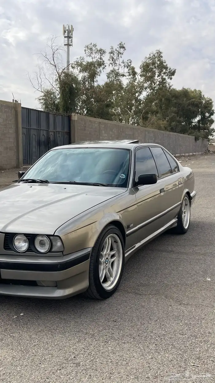 BMW e34 540i 9