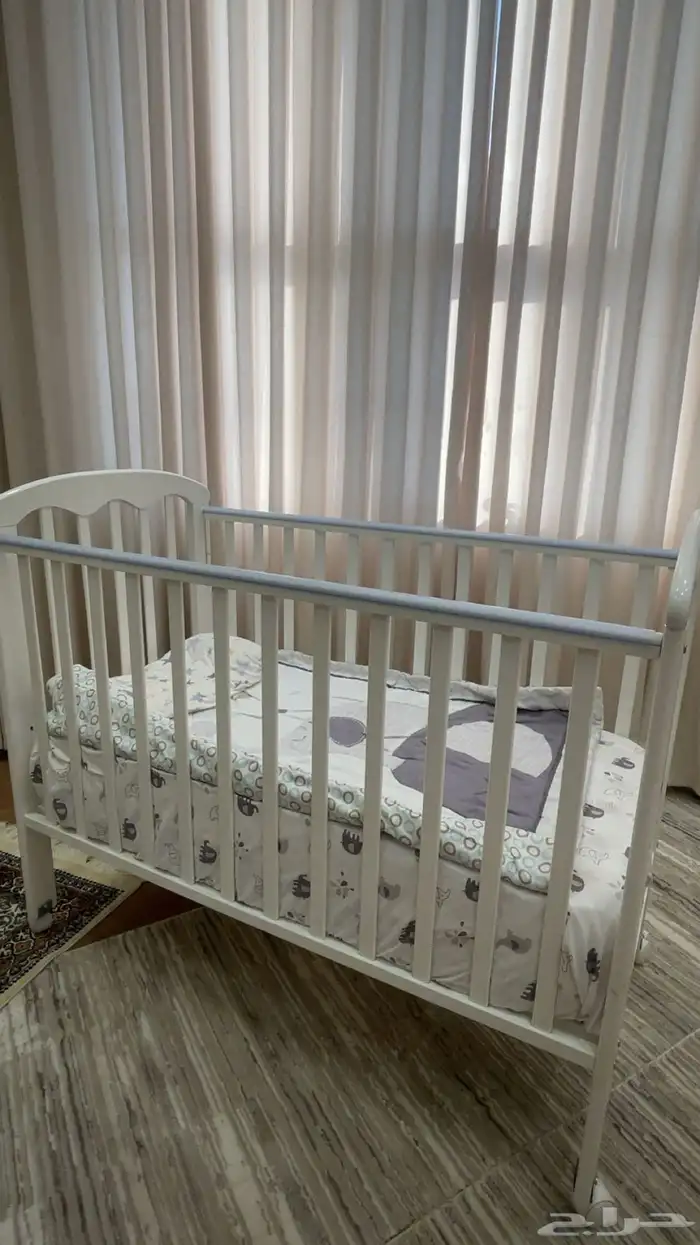 سرير اطفال 0