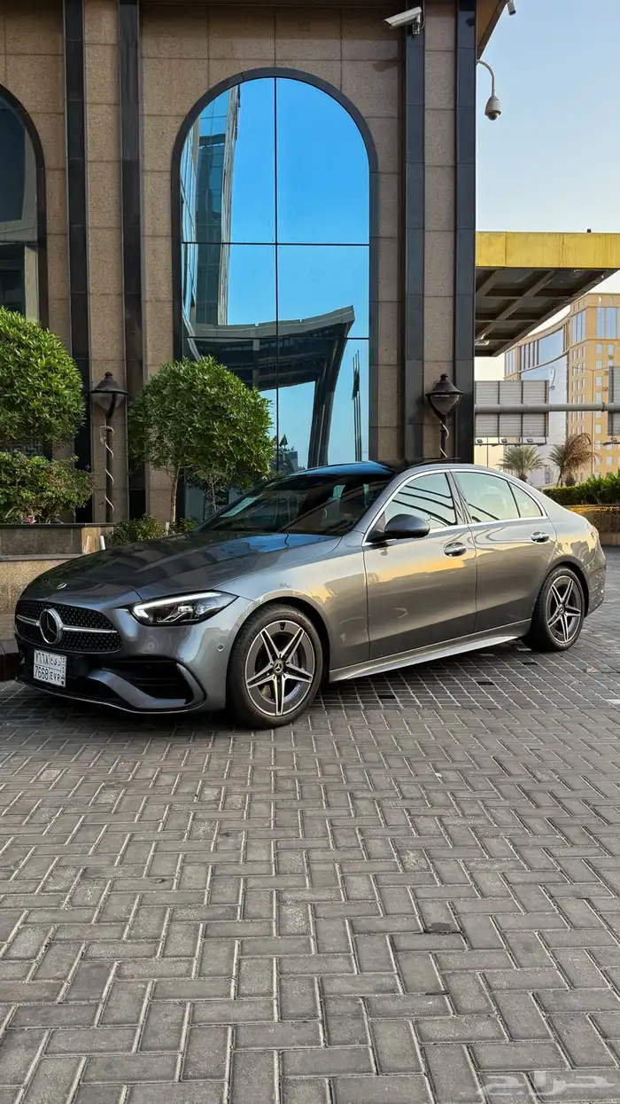 مرسيدس c200 شبه زيرو 2024 4