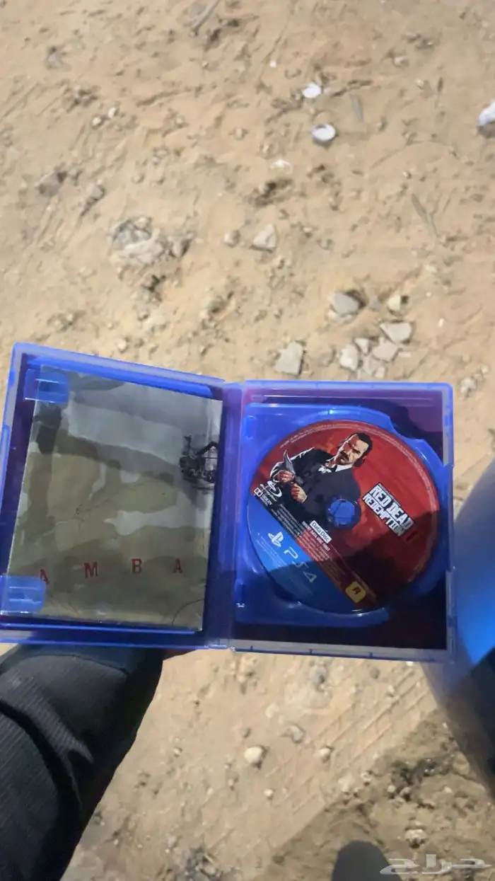 يد سوني 4 وشريط ريدد 3