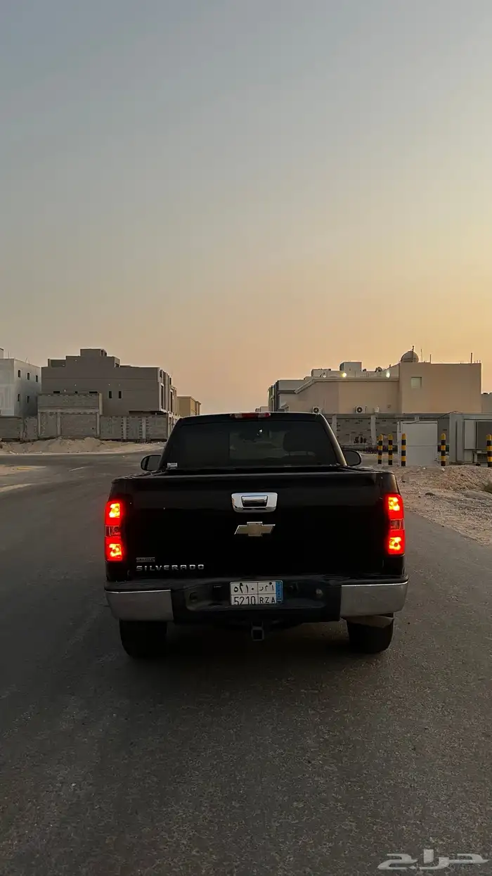 سلفرادو اسود 3