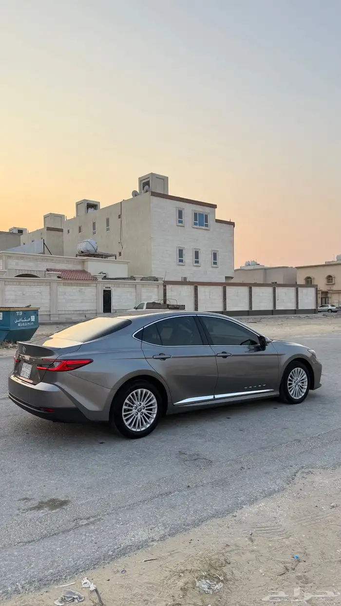 للبيع كامري 2025 LE بنزين - عداد 30 الف 11