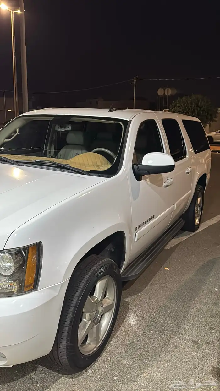 للبيع  شيفروليه تاهو 2007 LTZ   اللون أبيض   دبل 15