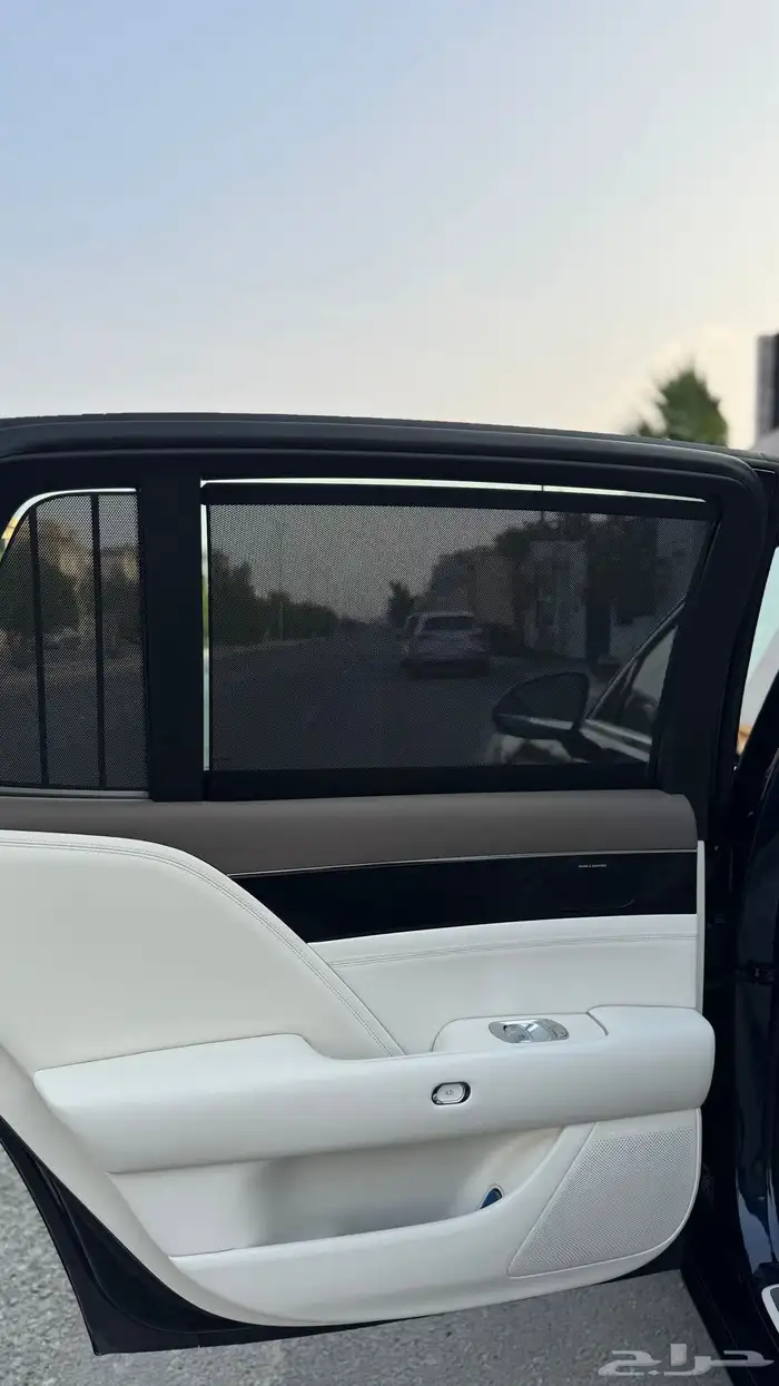 2025 جينيسس G90 16