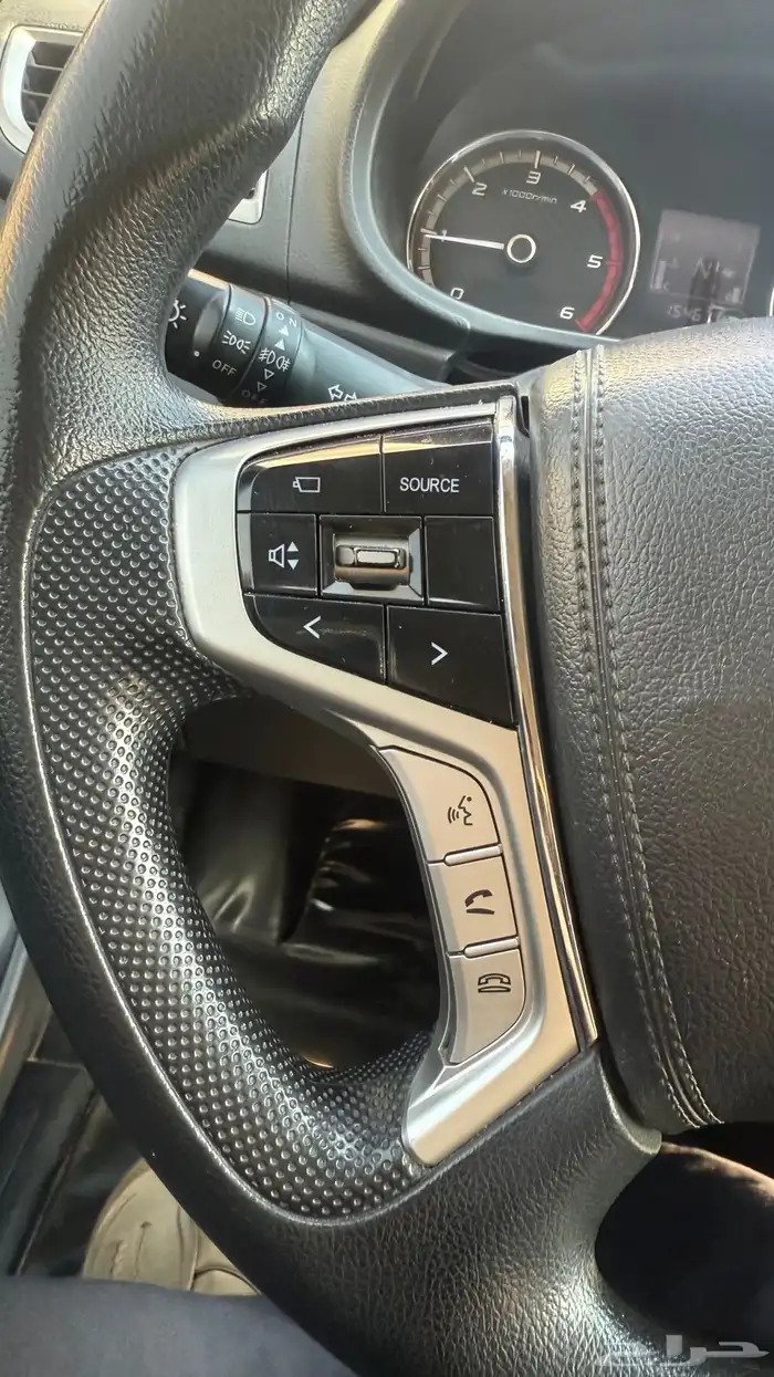 ميتسوبيشي L200 33