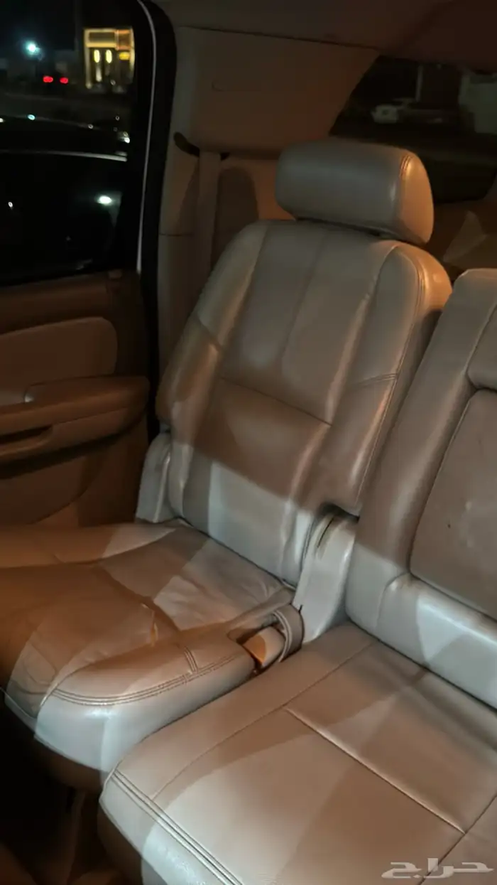 للبيع  شيفروليه تاهو 2007 LTZ   اللون أبيض   دبل 8