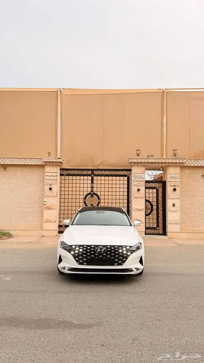 ازيرا 2020 ( بنزين 4V ) فل كامل بحالة الوكالة 2