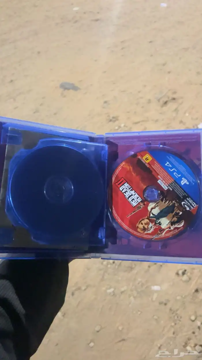 يد سوني 4 وشريط ريدد 4