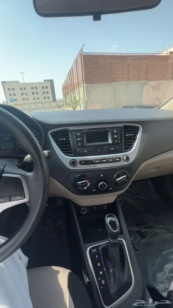 أكسنت موديل 2021 حالة ممتازة 17