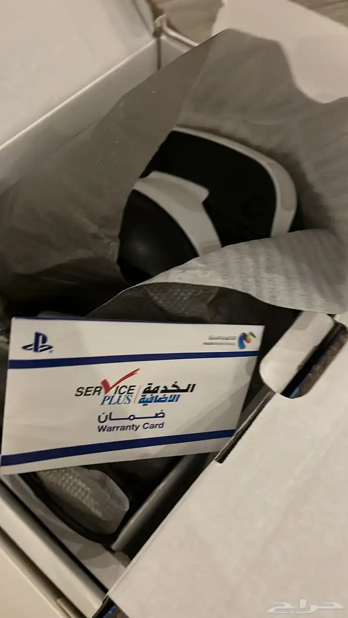 يد سوني فايف وسوني فايف ونظارة واقع افتراضي سوني فور 0