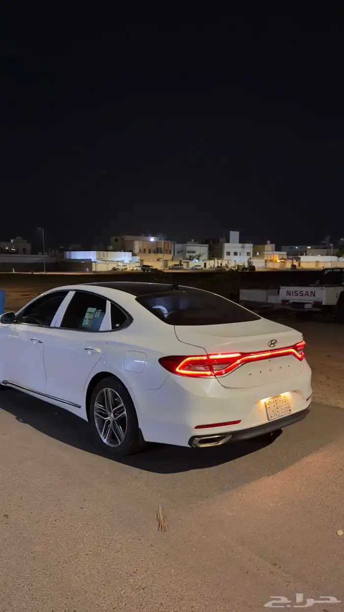 ازيرا ستاندر للبيع 3.0 بنزين 4