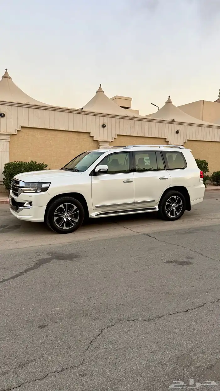 لاندكروزر 2020 تورنق ممشى قليل 4