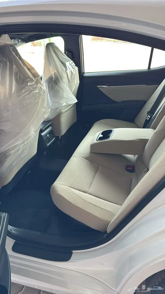 تويوتا كامري LE هايبرد 2025 9