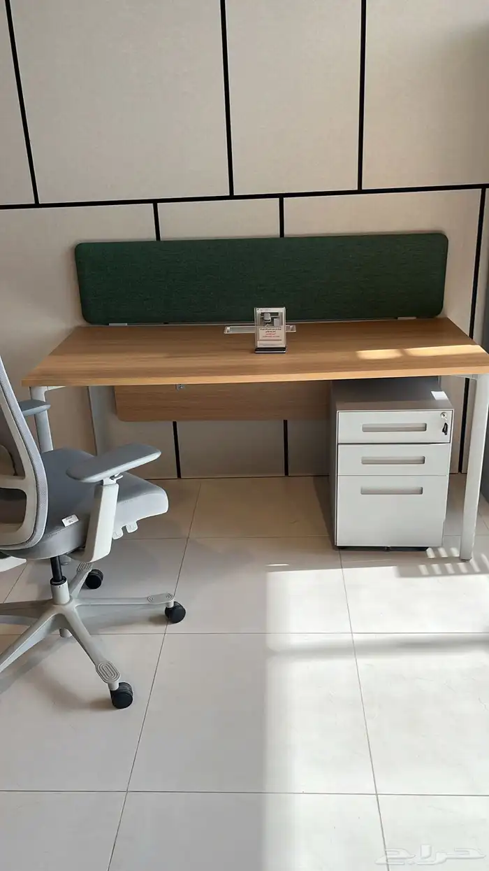 مكتب إداري فاخر   تصميم مودرن راق  مناسب للشركات الناشئة 7