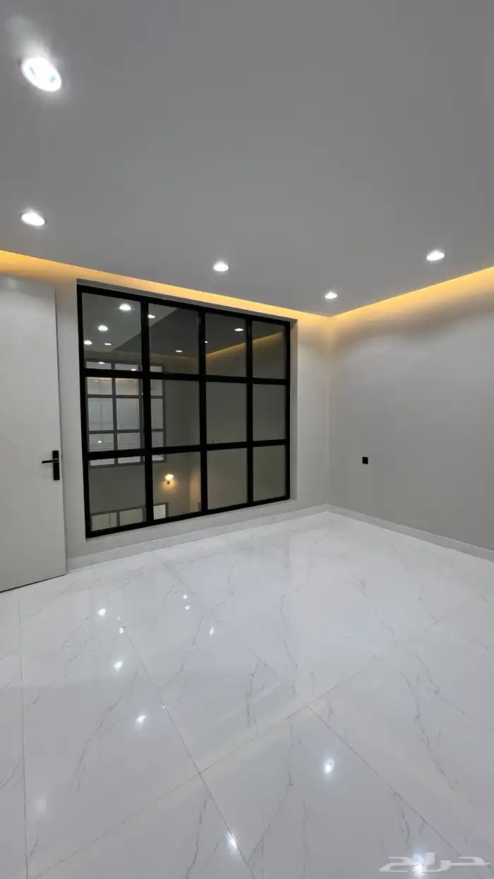 فيلا فاخرة سكنية للبيع ولي العهد 2 داخل الحد 15