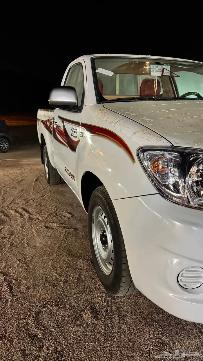 هايلكس 2010 تحمل لوحه شبه مميزه 1