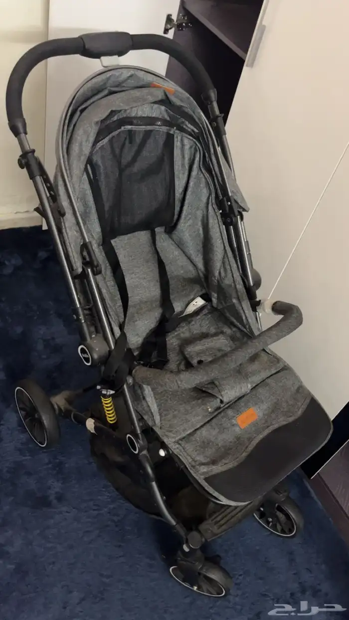 عربية اطفال استعمال قليل مناسبه للطياره 0