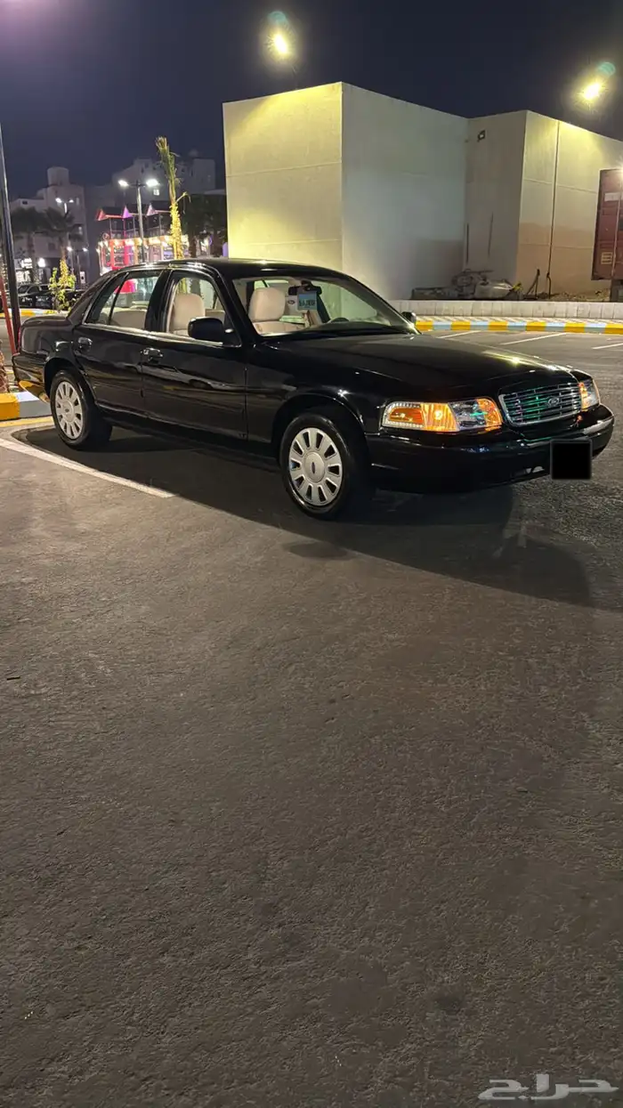 فورد فكتوريا بوليسي 2011 1