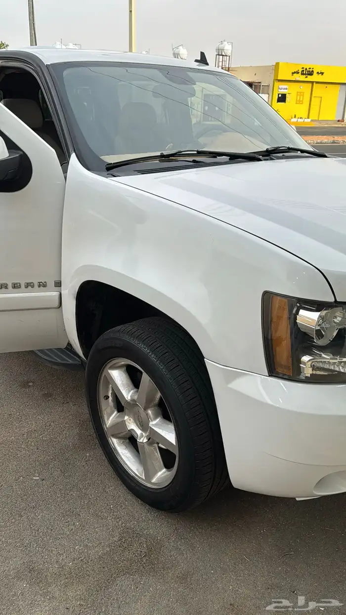 للبيع  شيفروليه تاهو 2007 LTZ   اللون أبيض   دبل 29