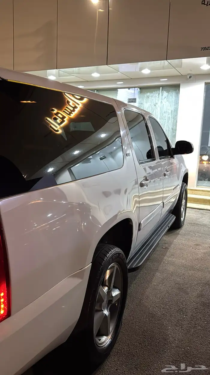 للبيع  شيفروليه تاهو 2007 LTZ   اللون أبيض   دبل 4