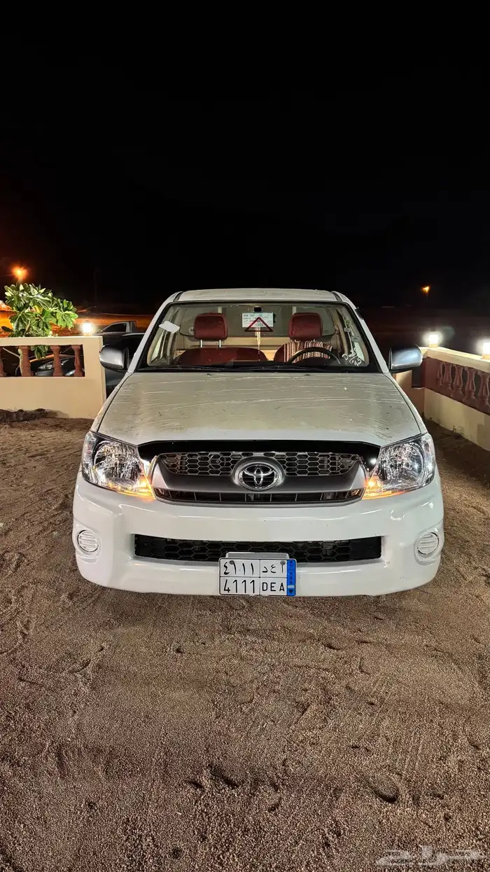 هايلكس 2010 تحمل لوحه شبه مميزه 2