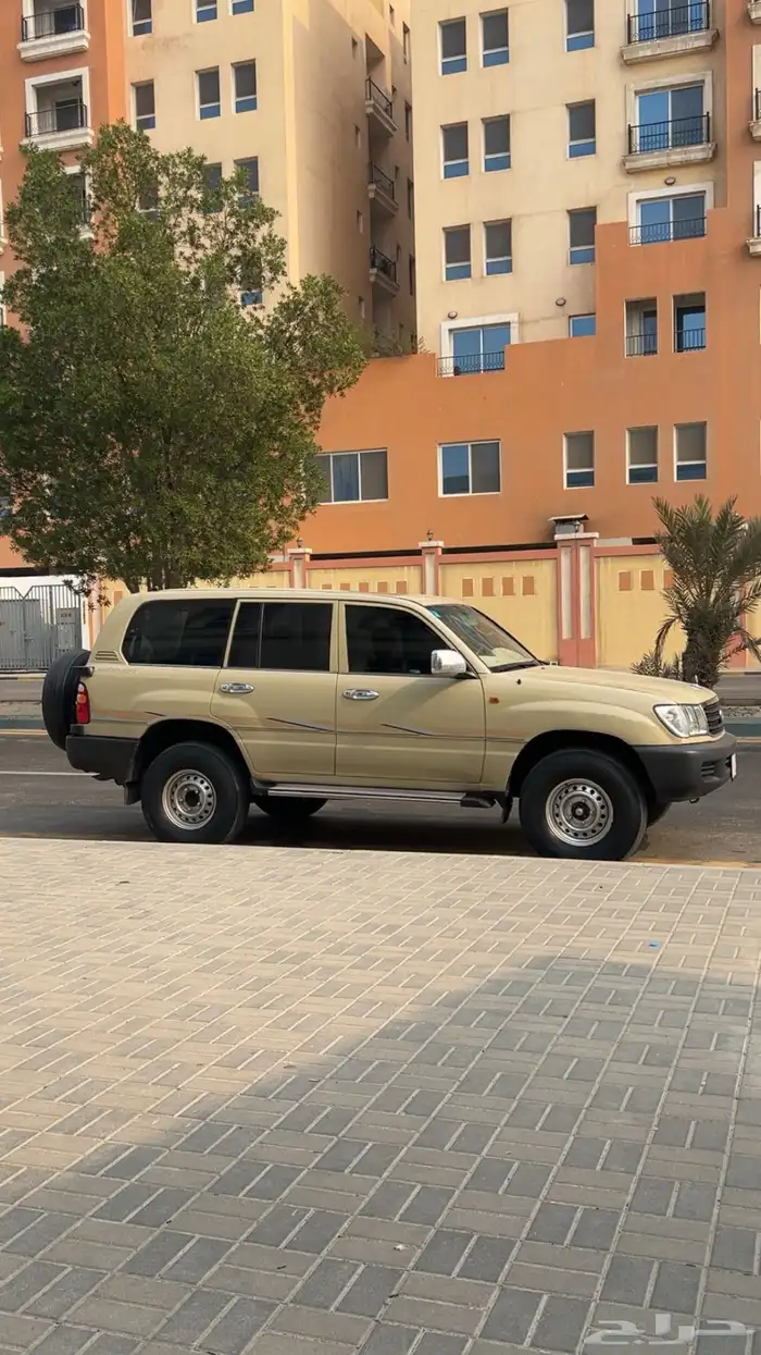 لاندكروزر GX وارد قطر ثلاجه مكيفين سبير علاق 3