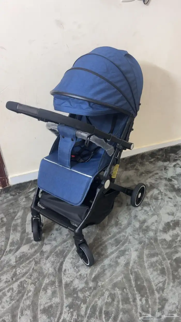 عربيه اطفال تدخل الطيارة 0