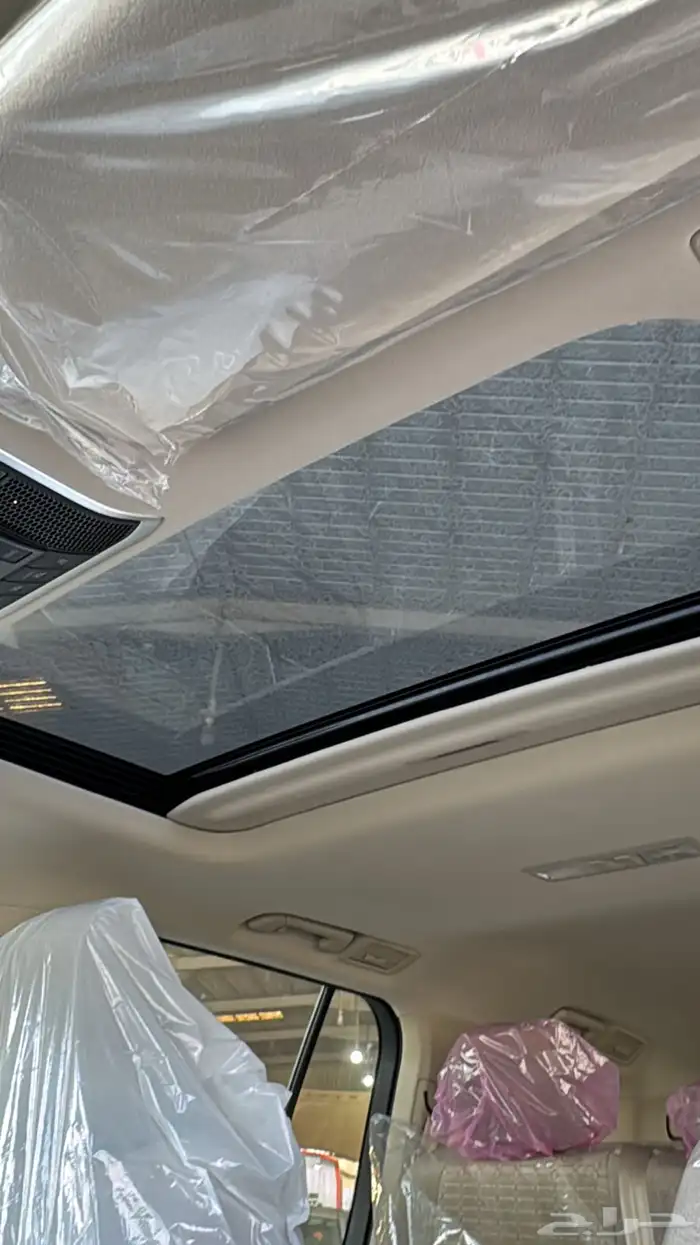 تويوتا لاندكروزر GXR3 بنزين 2026 12