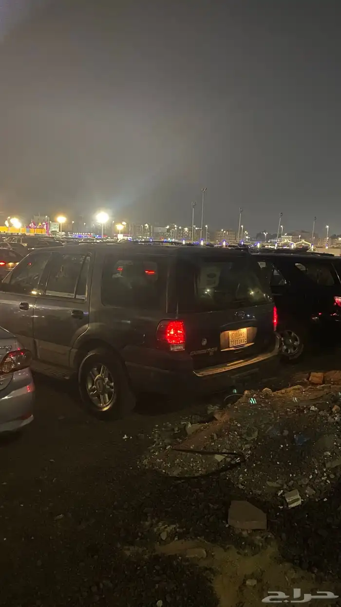 فورد اكسبدشن نظيف جدا للبيع او البدل 4