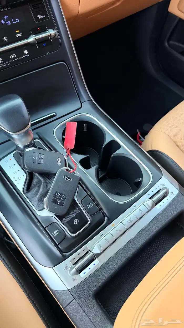 كيا كارنيفال 2021 ( ديزل ) فل كامل بحالة الوكالة 10