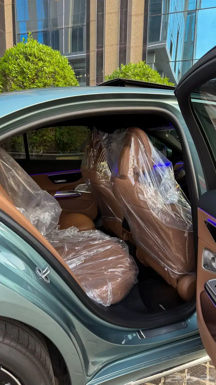 مرسيدس اي 300 2024 فل 11