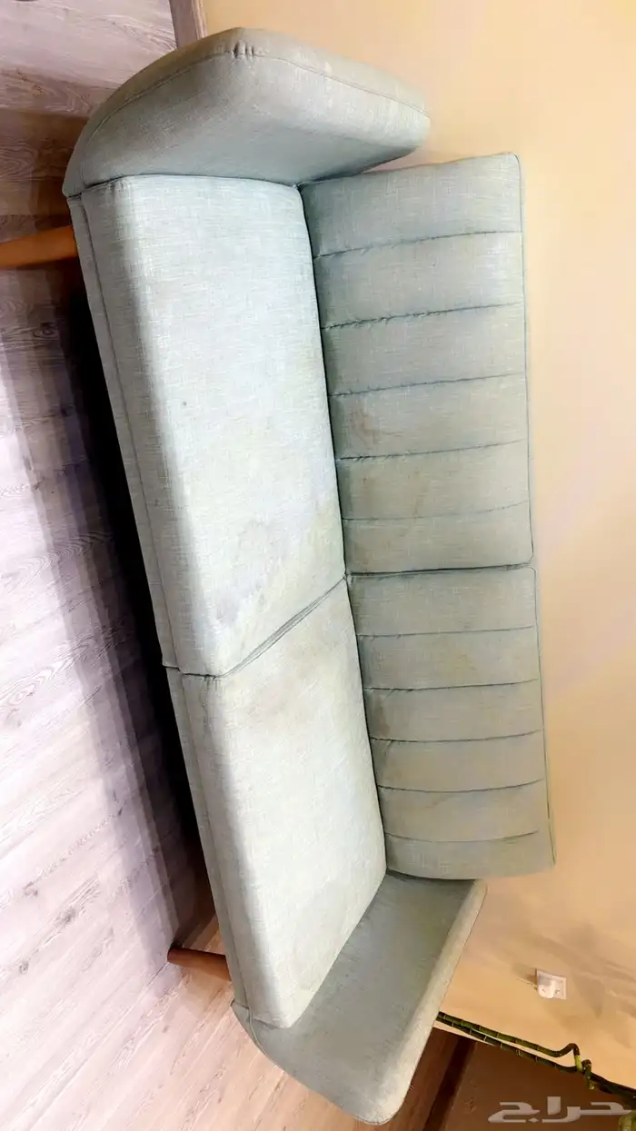 كنبتين وطاوله جانبيه 300ريال 1