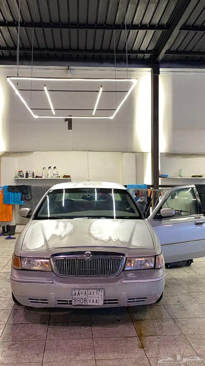 فورد جراند ماركيز 2001 2