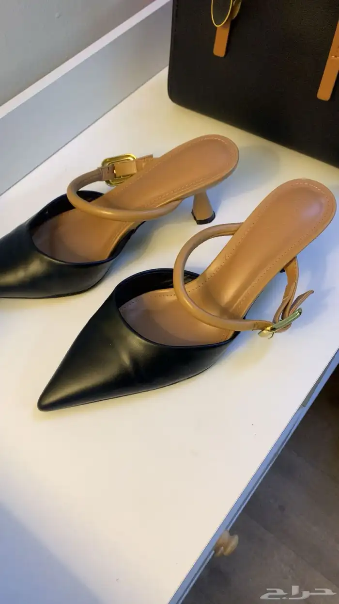 طقم شنطة و كعب نسائي براند معروف 3