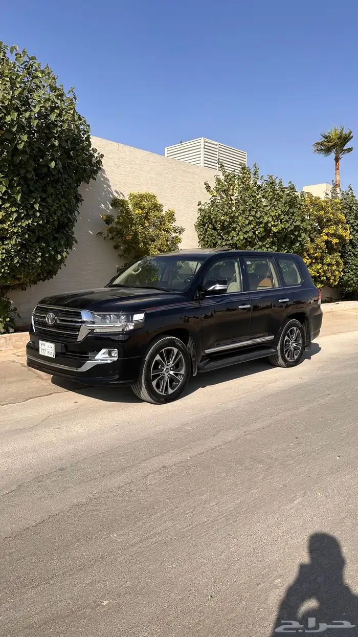 لاندكروزر GXR فل كامل تورنق 2020 0