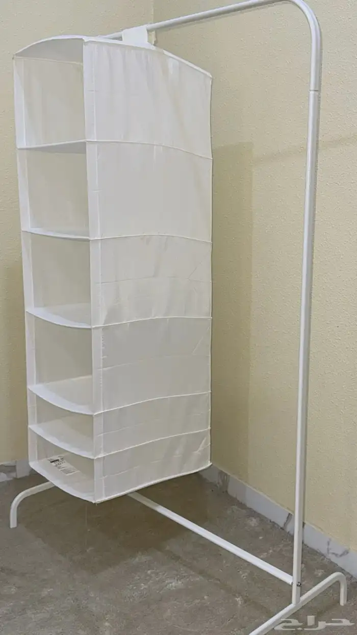 للبيع استاند تعليق ملابس ومنظم من ايكيا  طاولة صغيرة متحركه 4