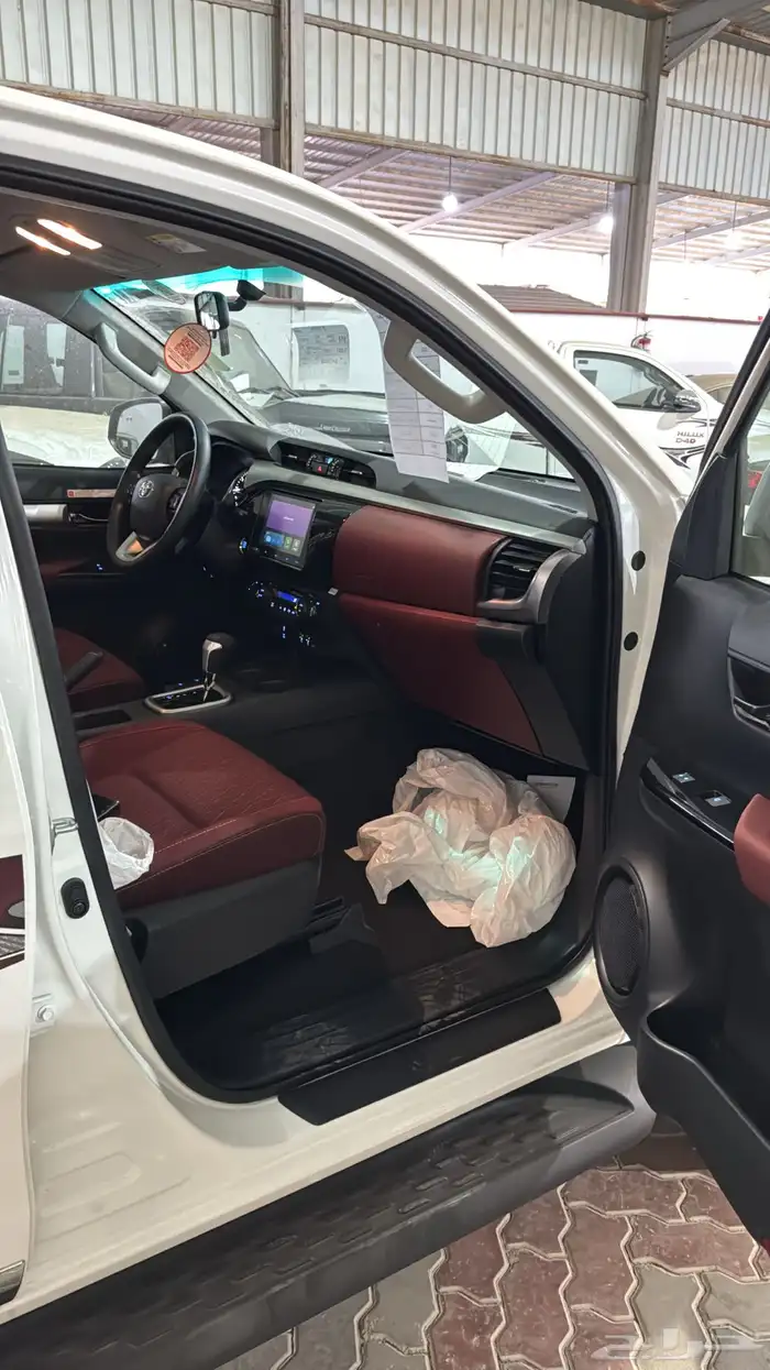 تويوتا هايلوكس فئة SGLX ديزل 2025 8