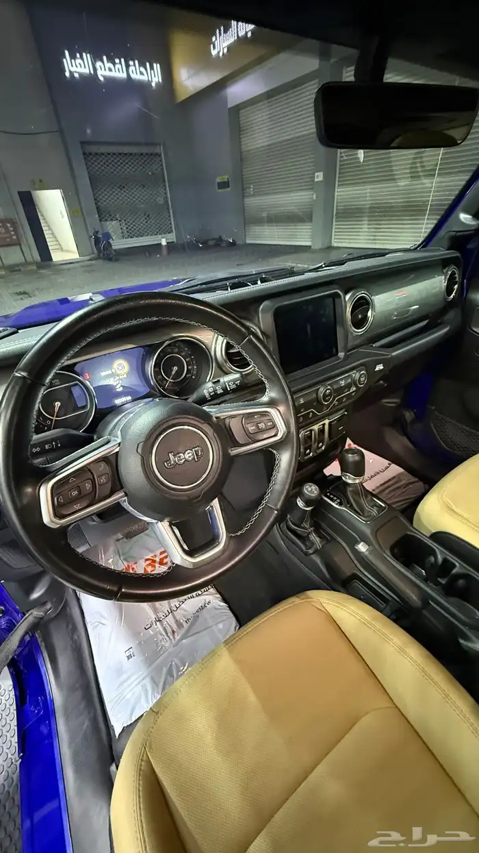 للبيع رانجلر صحارى (ازرق ) 12