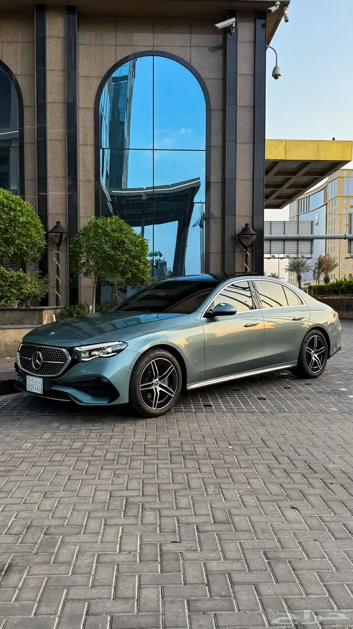 مرسيدس اي 300 2024 فل 3