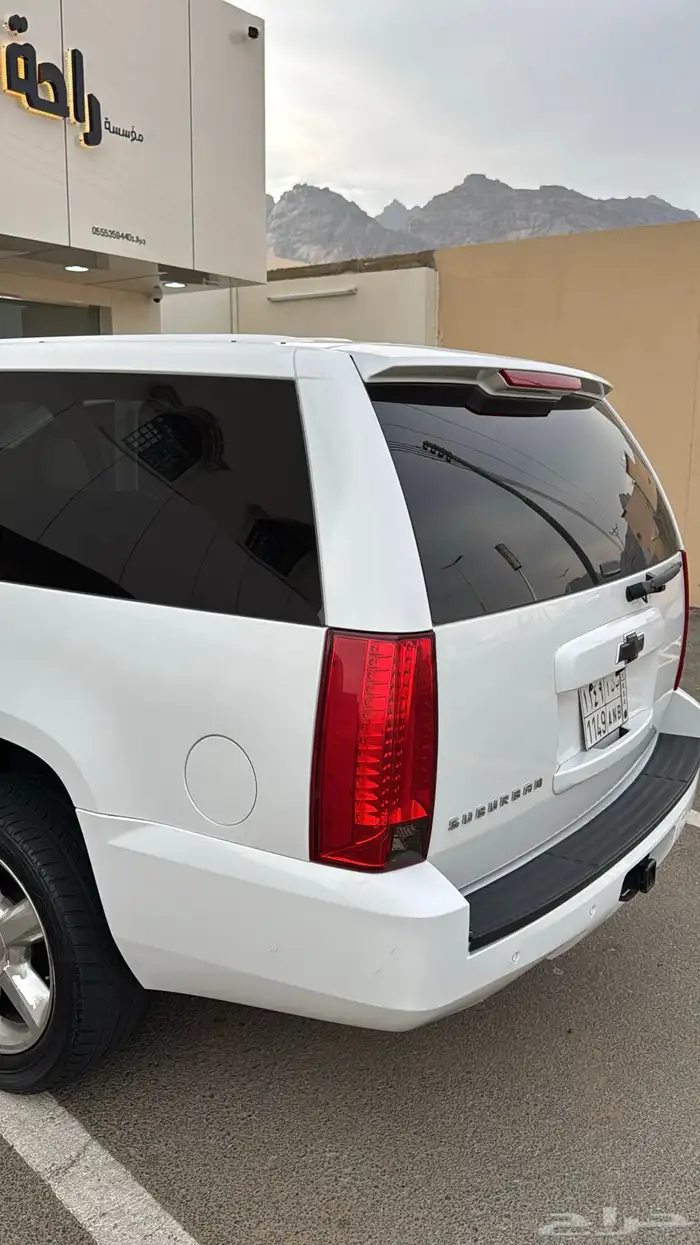 للبيع  شيفروليه تاهو 2007 LTZ   اللون أبيض   دبل 23