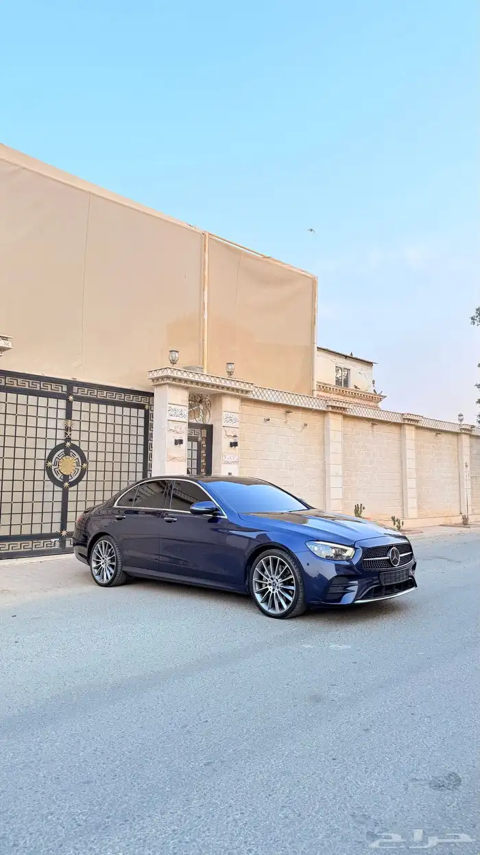 مرسيدس E350 AMG 2021 ( بنزين ) بحالة الوكالة 3
