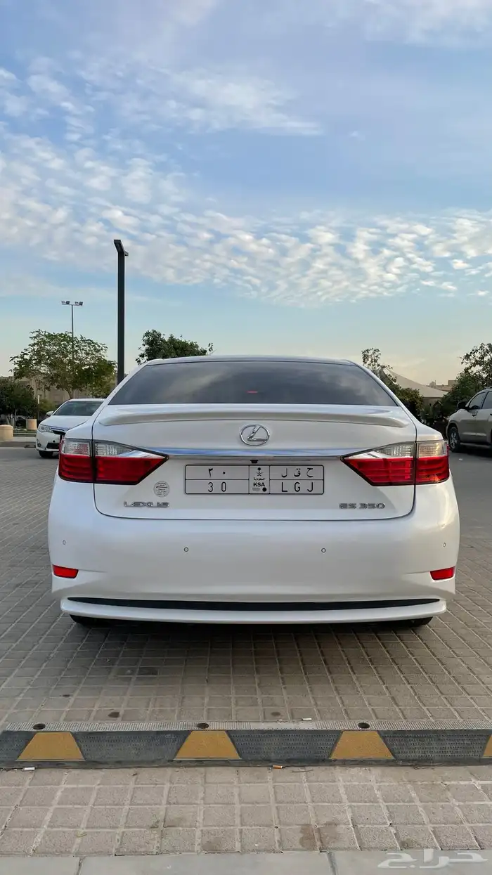 لكزس ES 2013 1